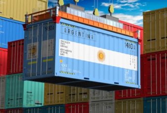 Argentina logra 27 meses de superávit comercial, pero bajaron exportaciones