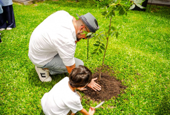 Abel Pintos y Marcelo González impulsan la plantación de árboles de nuez en hospitales como terapia de rehabilitación psicosocial