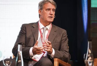 Prat Gay: "No se le puede pedir a la gente sacrificio toda la vida"