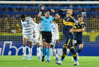 Boca quedó muy caliente después de un final a pura polémica, con gol anulado y penal claro no cobrado