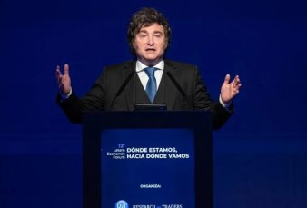 Milei defendi� su gesti�n y volvi� a atacar a la oposici�n y a la prensa