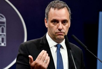 Diputados opositores quieren interpelar y echar a Adorni