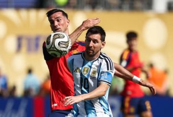 Argentina llegó sin nafta a la final y no pudo con España