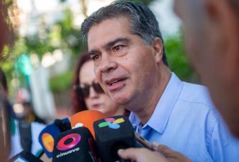 Procesan a Capitanich por entregar tierras a familiares de una funcionaria