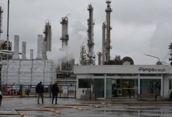 Pampa Energ�a cierra su planta de caucho en la provincia de Santa Fe