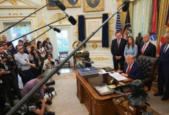 Las cadenas de TV de EE.UU. dejan de cubrir los actos de Trump